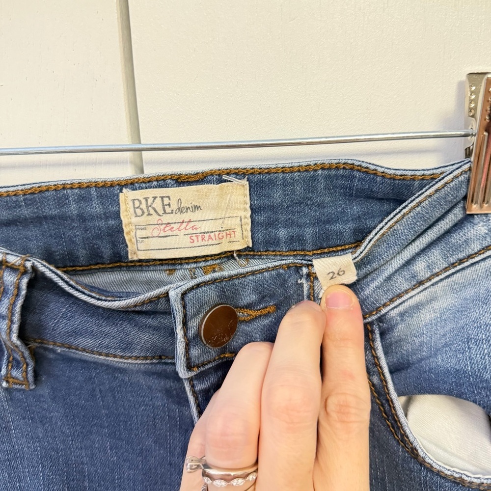 BKE Denim Stella Straight Jeans | Women’s Size 26 | Medium Wash Stretch - Picture 4 of 5